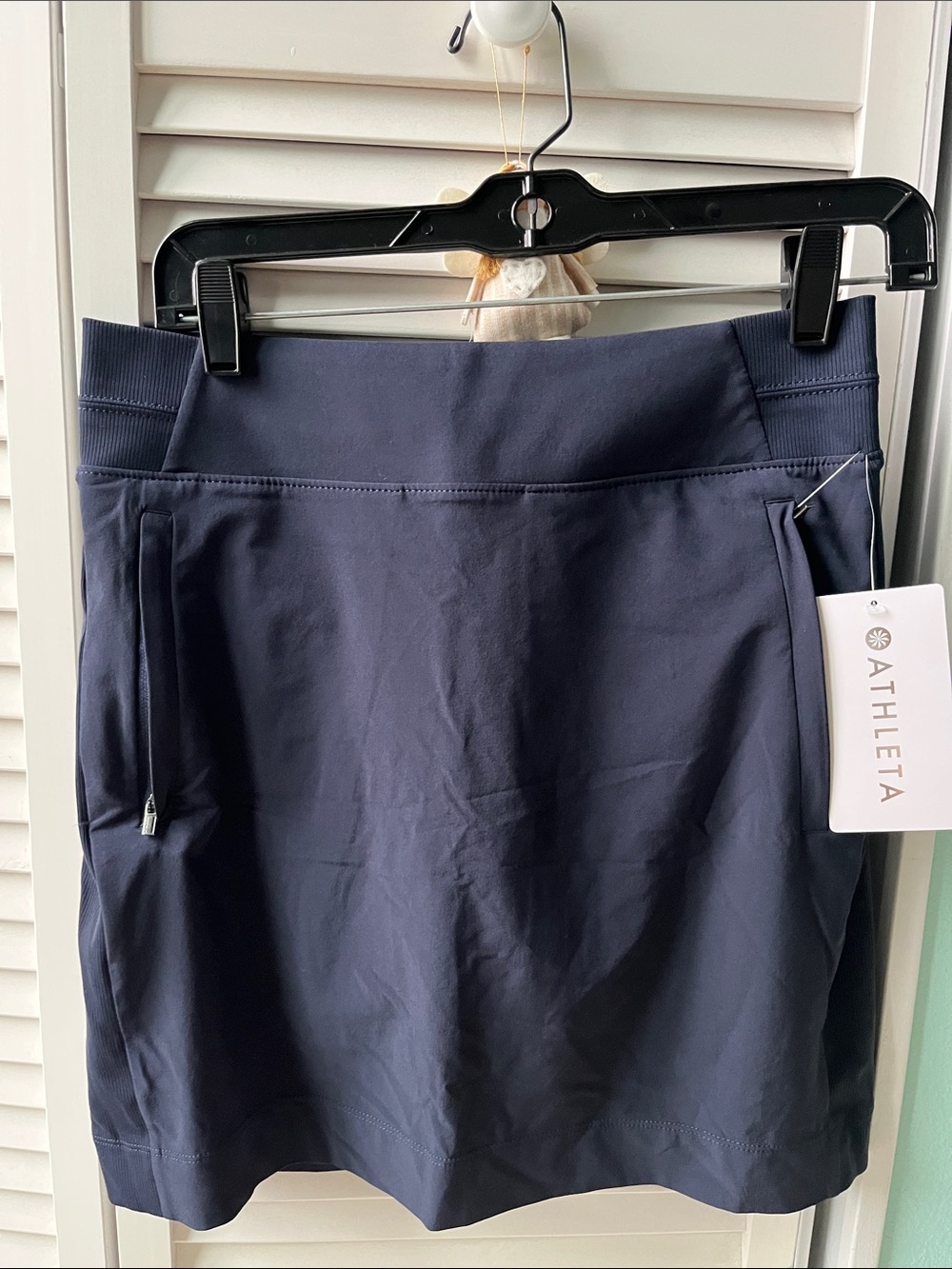 NWT  Brooklyn Navy Active Skirt with Front and back Pockets, size 4T 16”